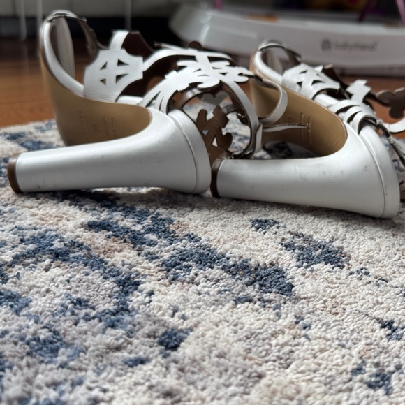 Hermes White Leather Karlotta Cut Out Ankle Strap Sandal - Picture 6 of 7